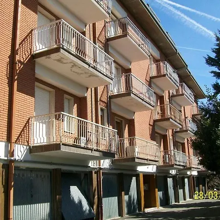 Casa Linda Apartment